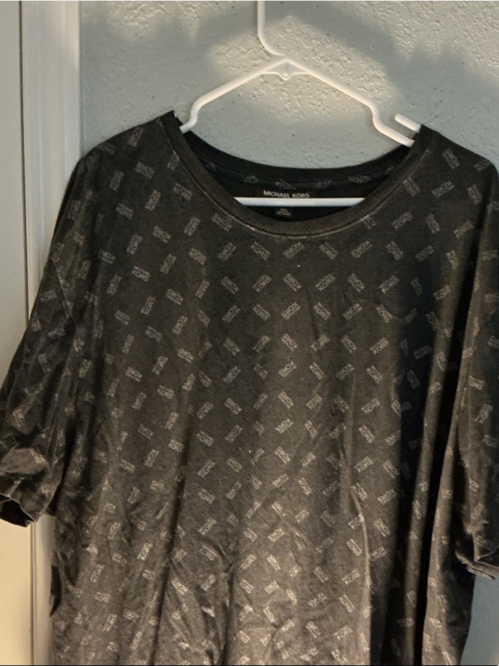 Michael Kors Men’s Black Logo-Print Crewneck Tee